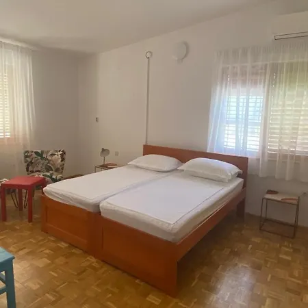 House With A Parking Space Peracko Blato, Neretva Delta - Usce Neretve - 25985 بيت للعطل بلوتشي